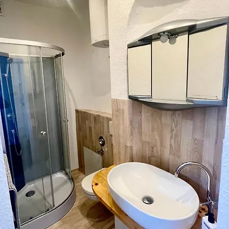 Vetters Romantisches Gaestezimmer In Der Marburger Oberstadt * Marburg
