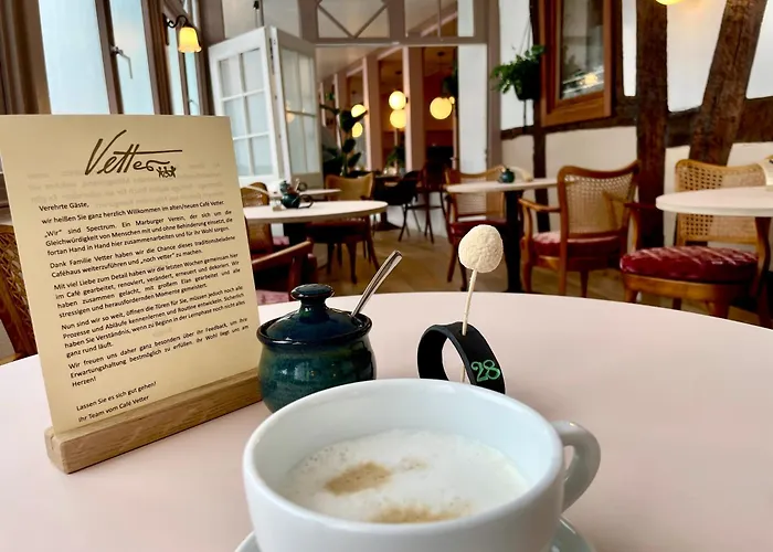 Vetters Romantisches Gaestezimmer In Der Marburger Oberstadt Homestay Marburg