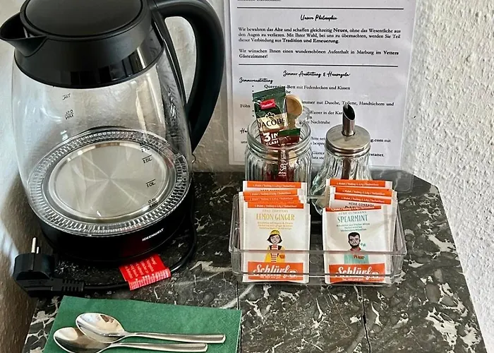 Vetters Romantisches Gaestezimmer In Der Marburger Oberstadt Homestay Marburg