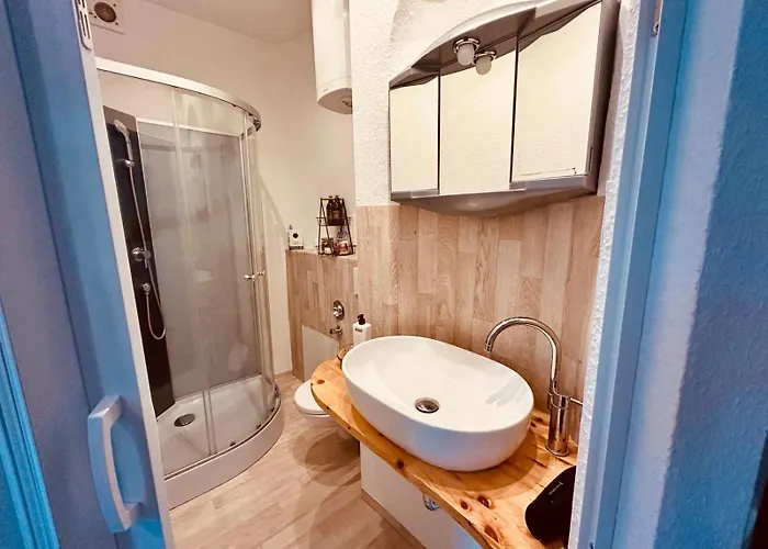 Homestay Vetters Romantisches Gaestezimmer In Der Marburger Oberstadt